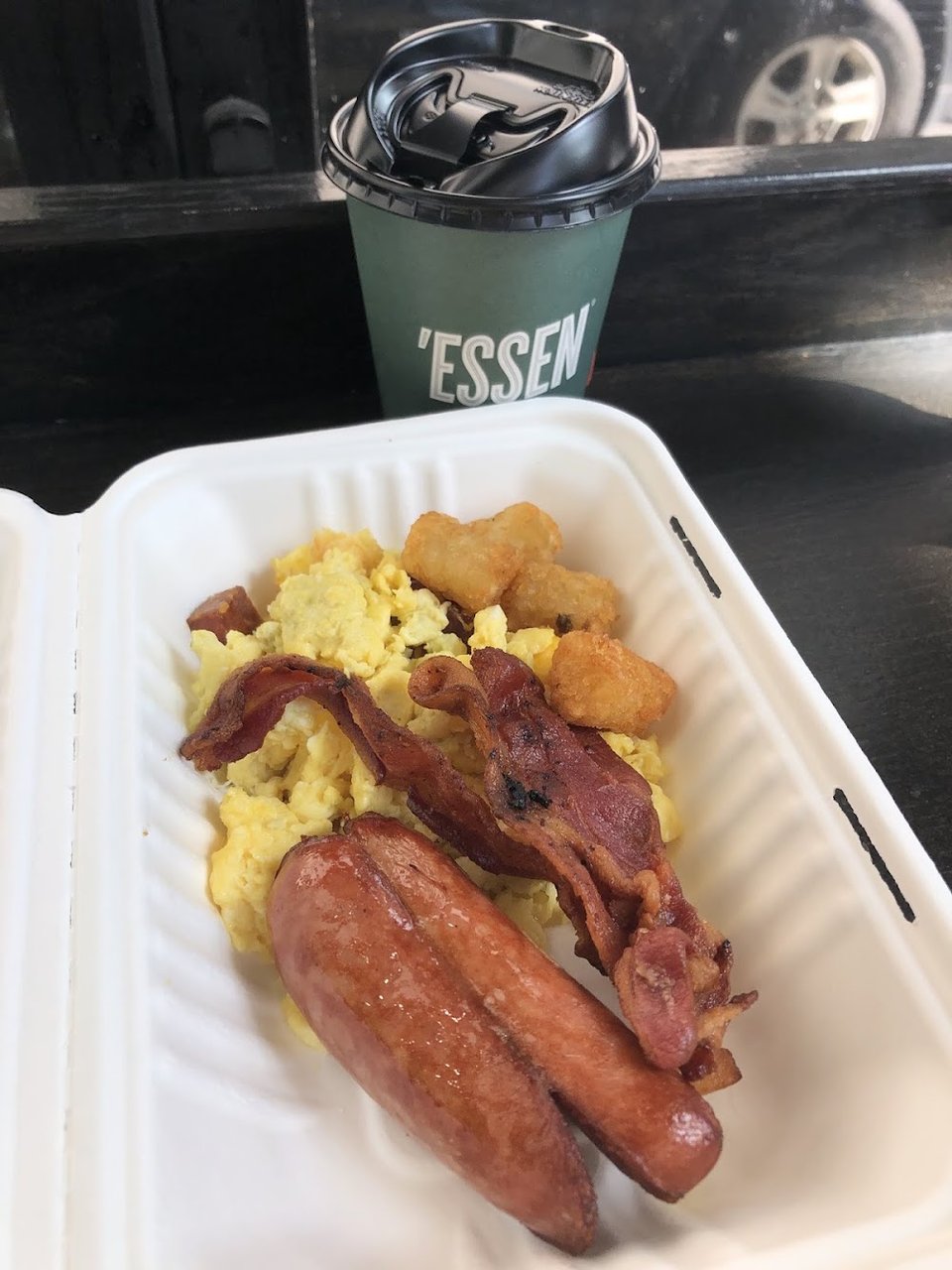 Printed menu with breakfast and lunch sections
